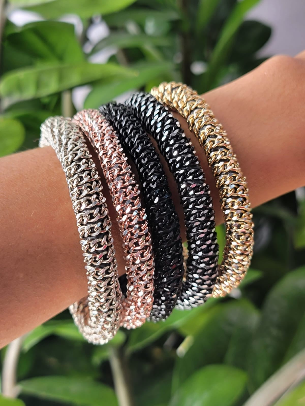 Set De 5 Pulseras Tonos Metálicos