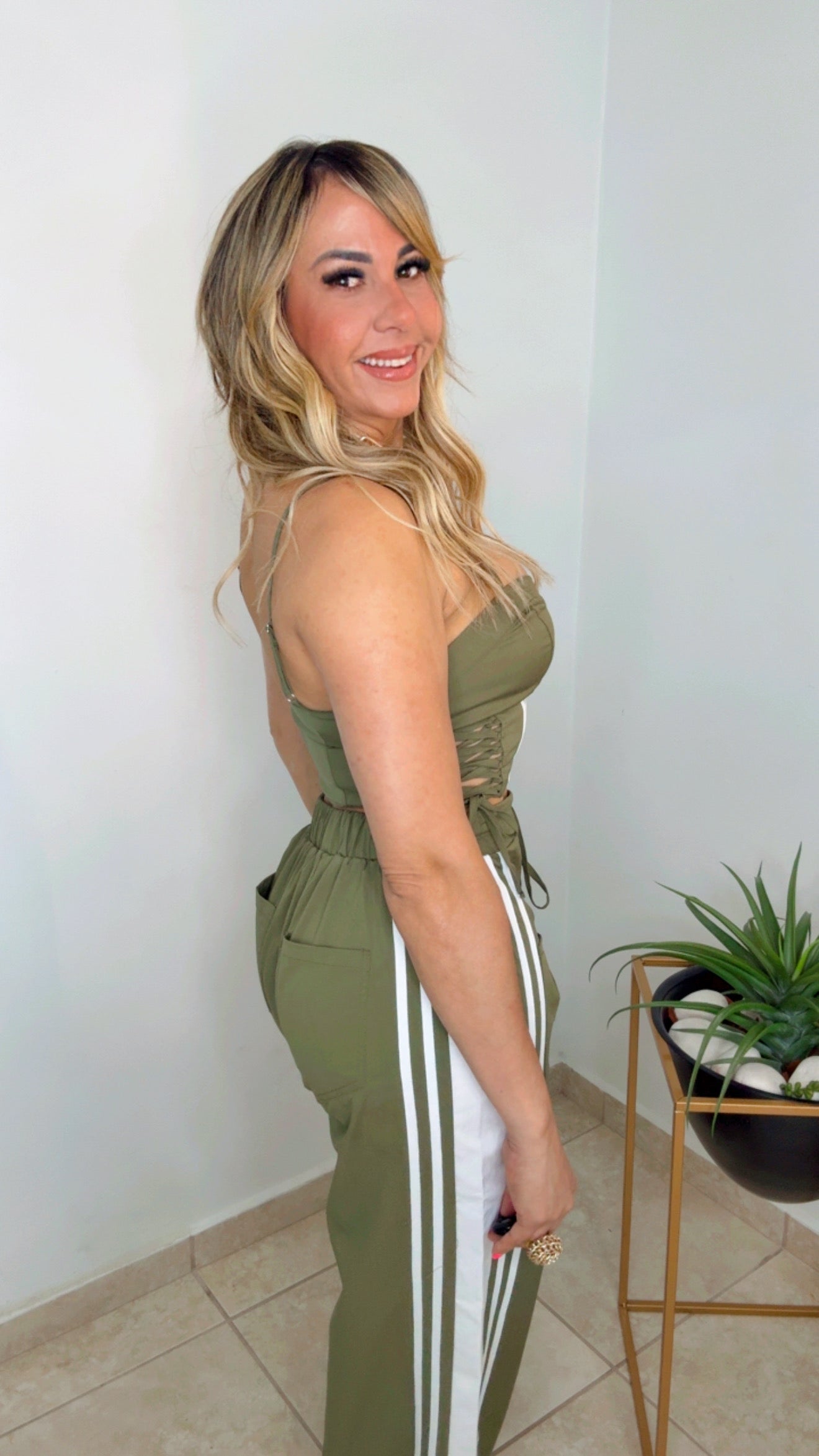 Olive And White Set