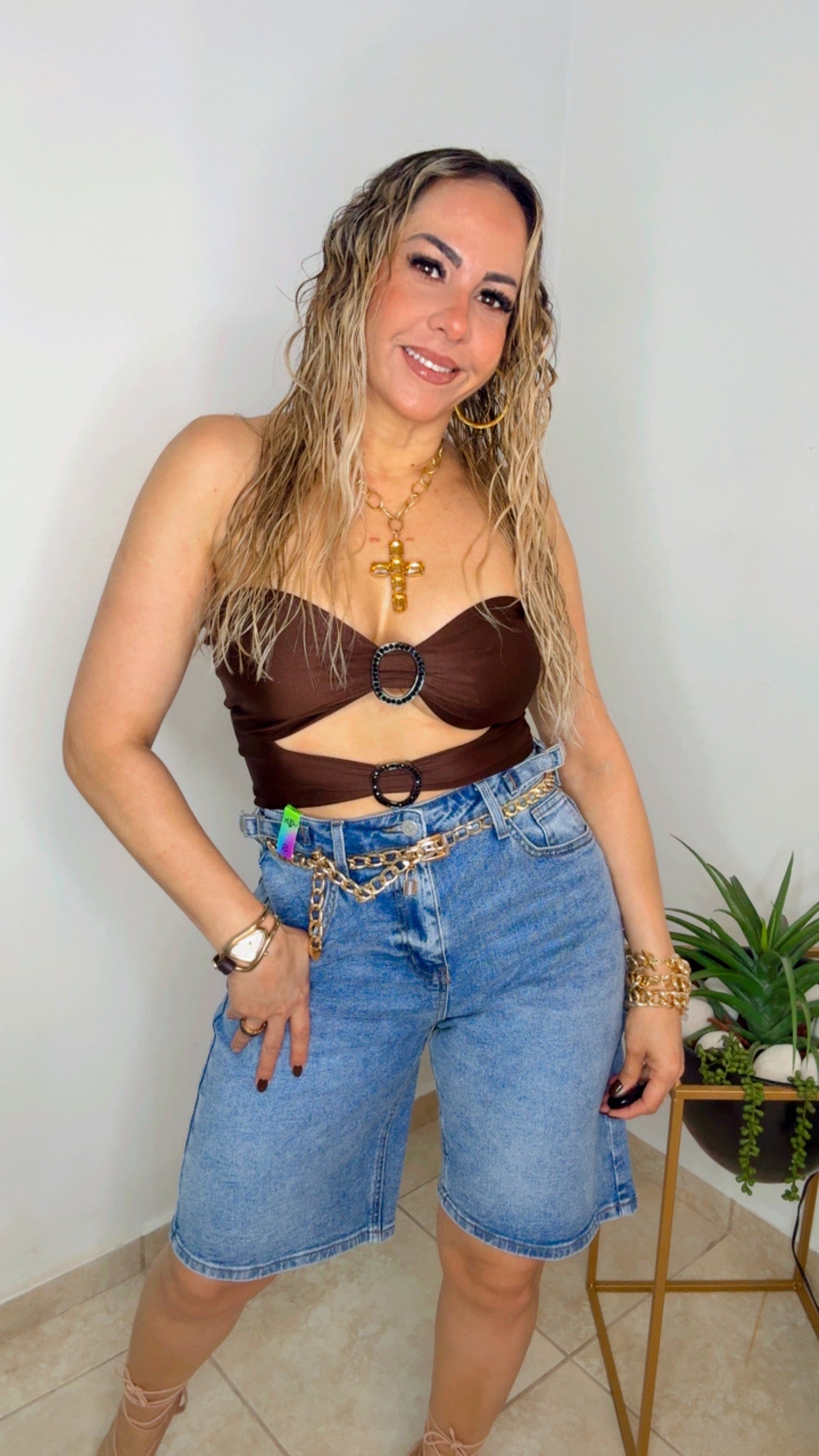 Brown Tube Crop