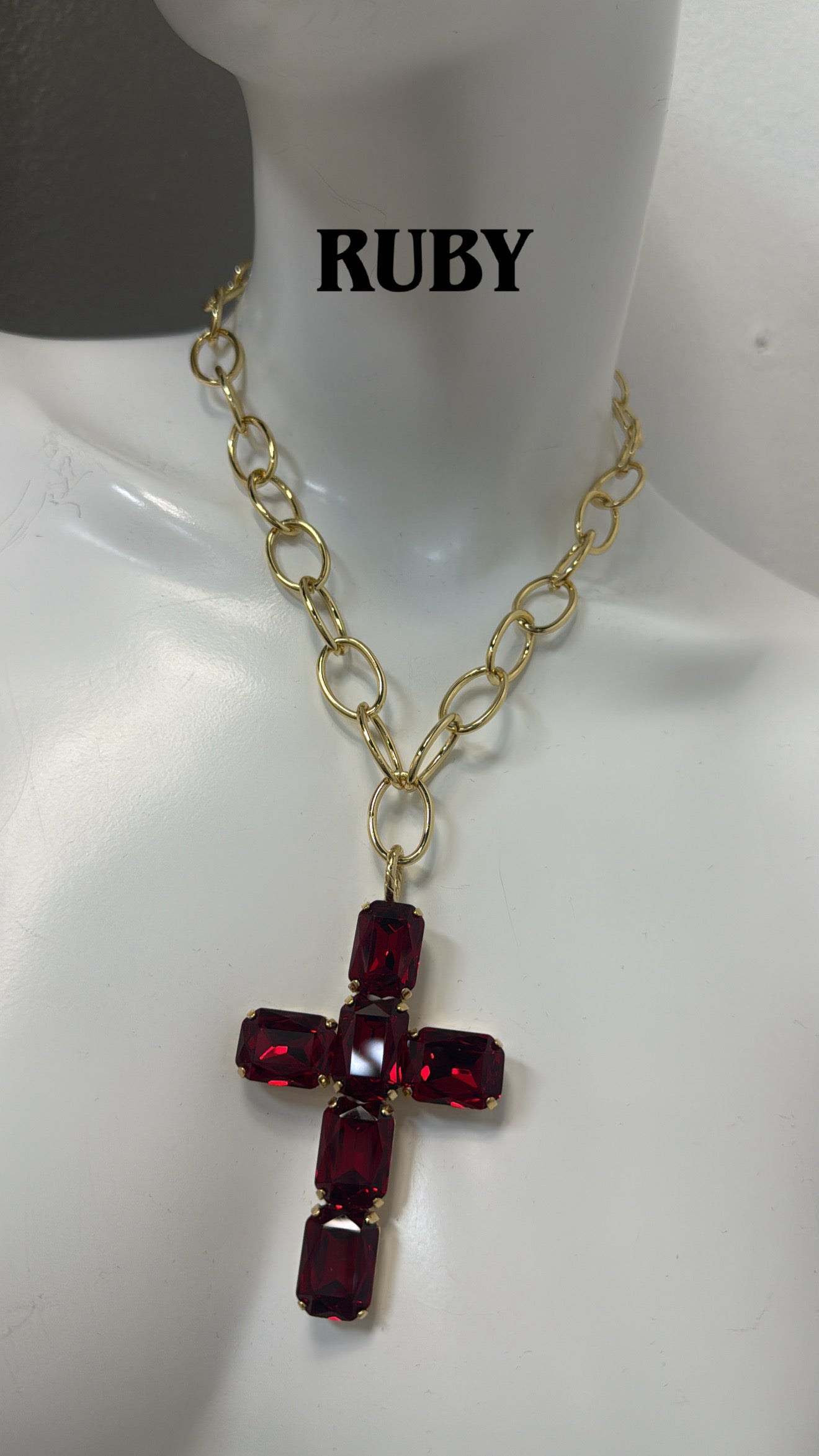 Cruz Swarovski Cadena Oro