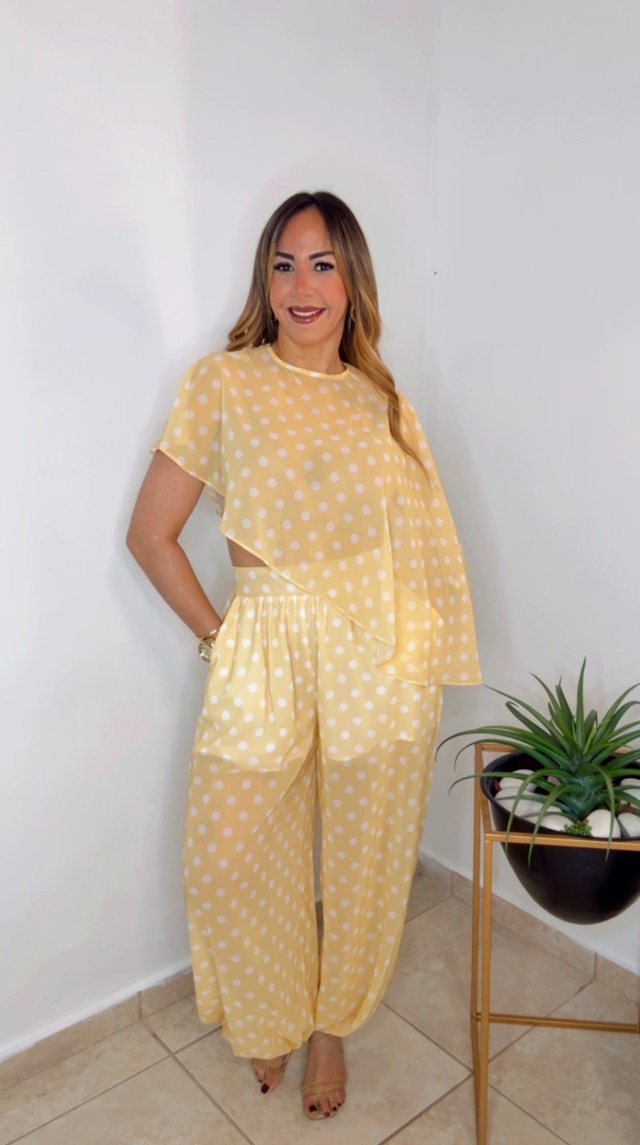 Yellow And White Polka Dots Aladdin Set