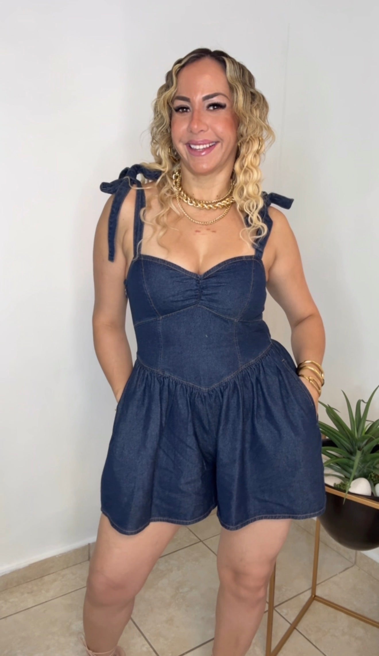 Denim Tie Shoulder Romper (VENTA FINAL)