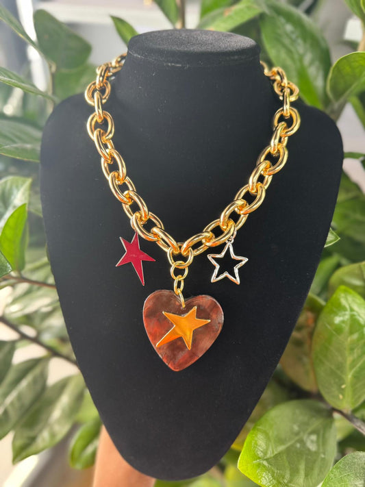Collar Acrílico Corazón Cadena Chunk Oro
